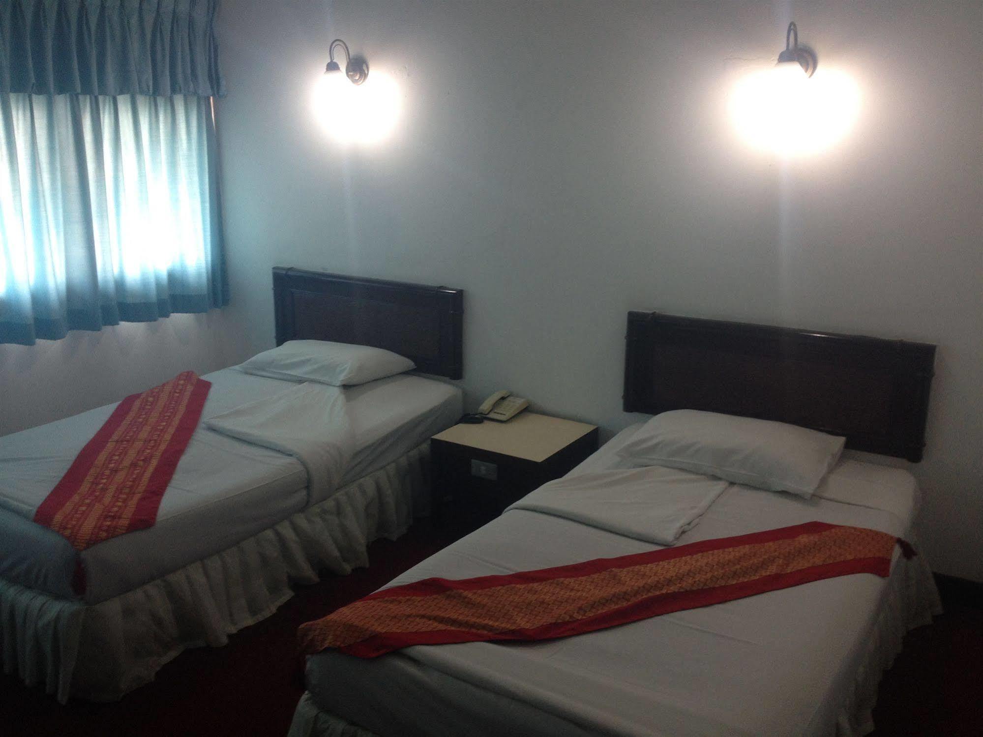 Amarin Nakorn Hotel Phitszanulok Kültér fotó